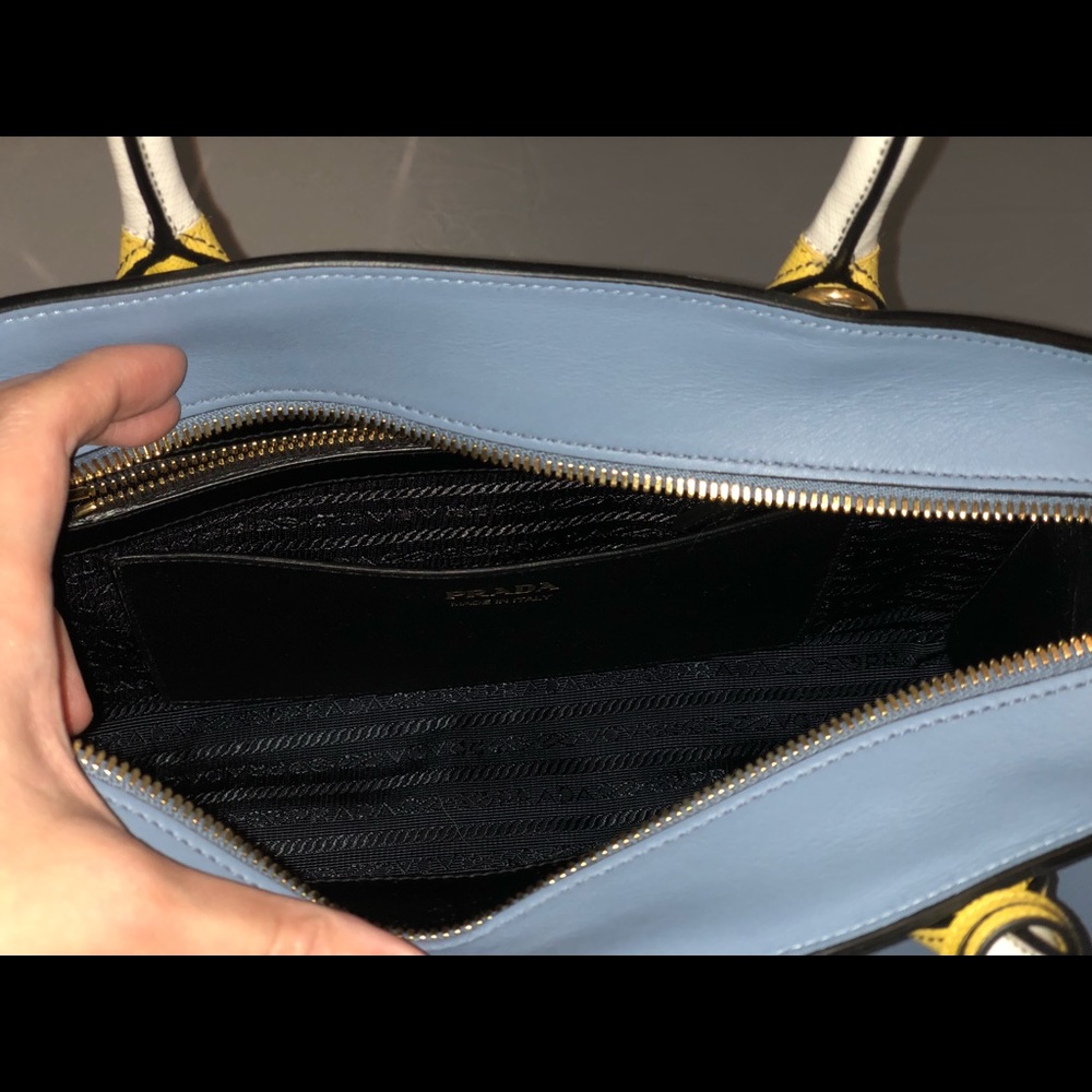 New PRADA ZIGZAG Top Handle Saffiano Leather Purse - Picture 5 of 8